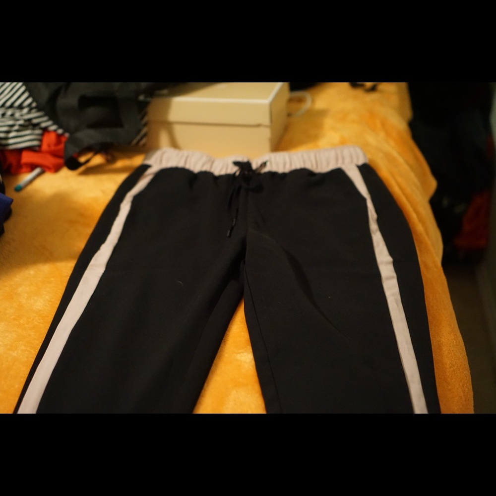 Forever 21 black and blush pink joggers